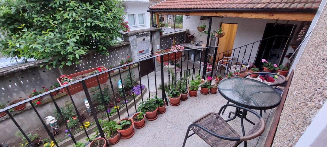 Guest House Kukera Pavel Banya Exterior photo