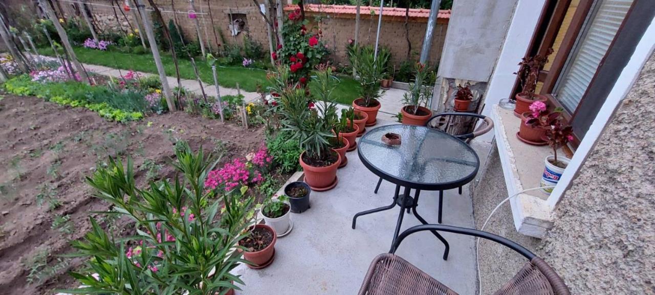 Guest House Kukera Pavel Banya Exterior photo
